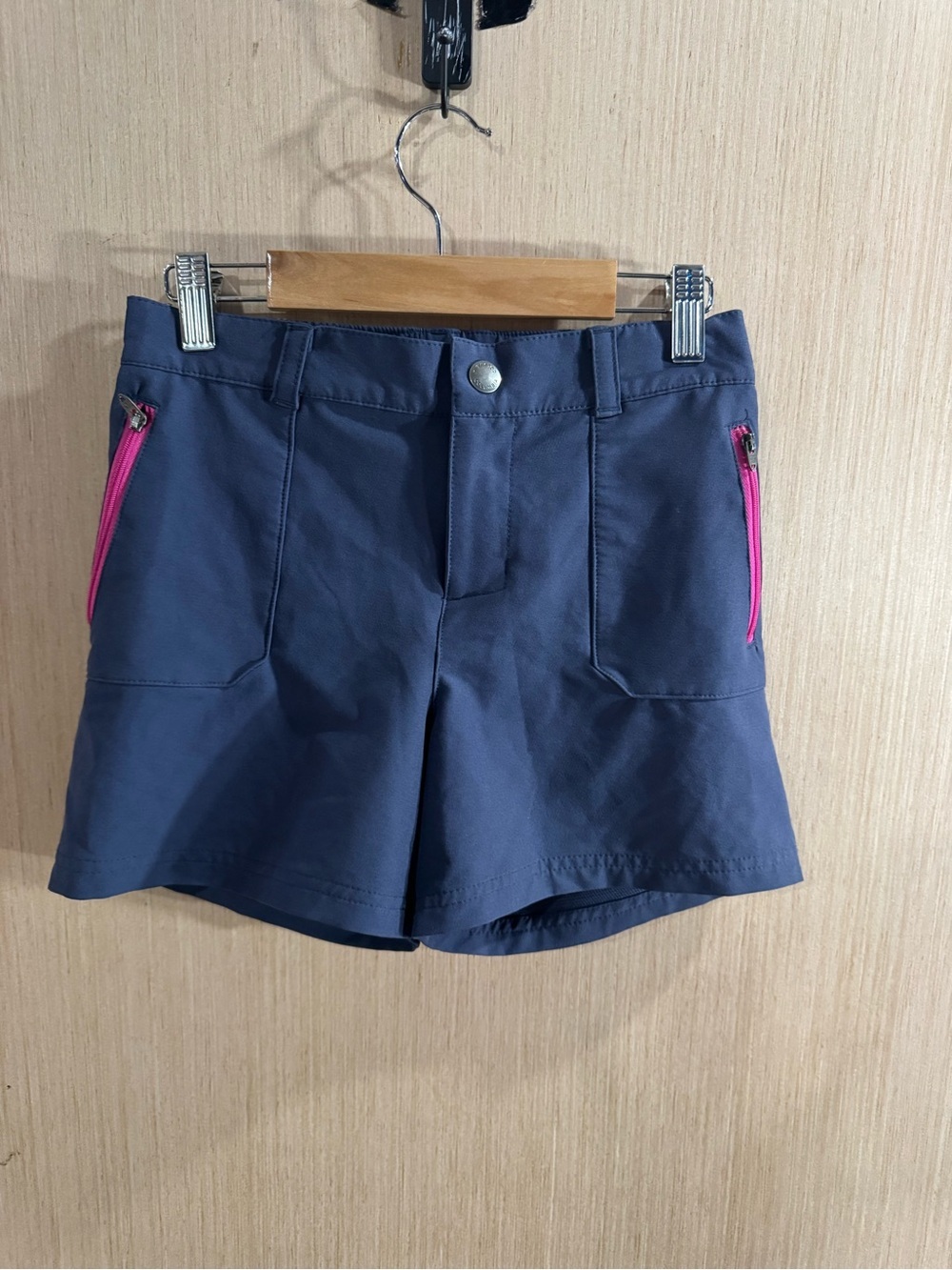 Kids Columbia Dark Purple Shorts with Pink Zip Accents Size Medium